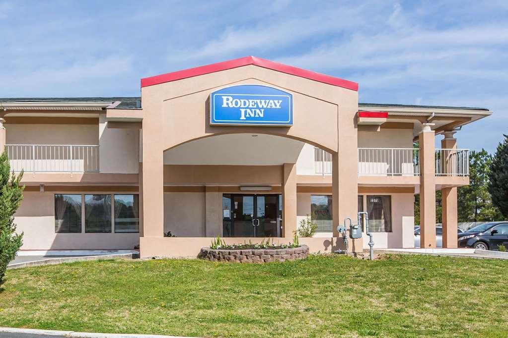 Rodeway Inn Marietta Exterior photo