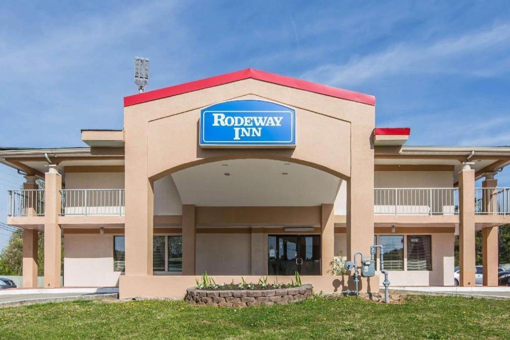 Rodeway Inn Marietta Exterior photo